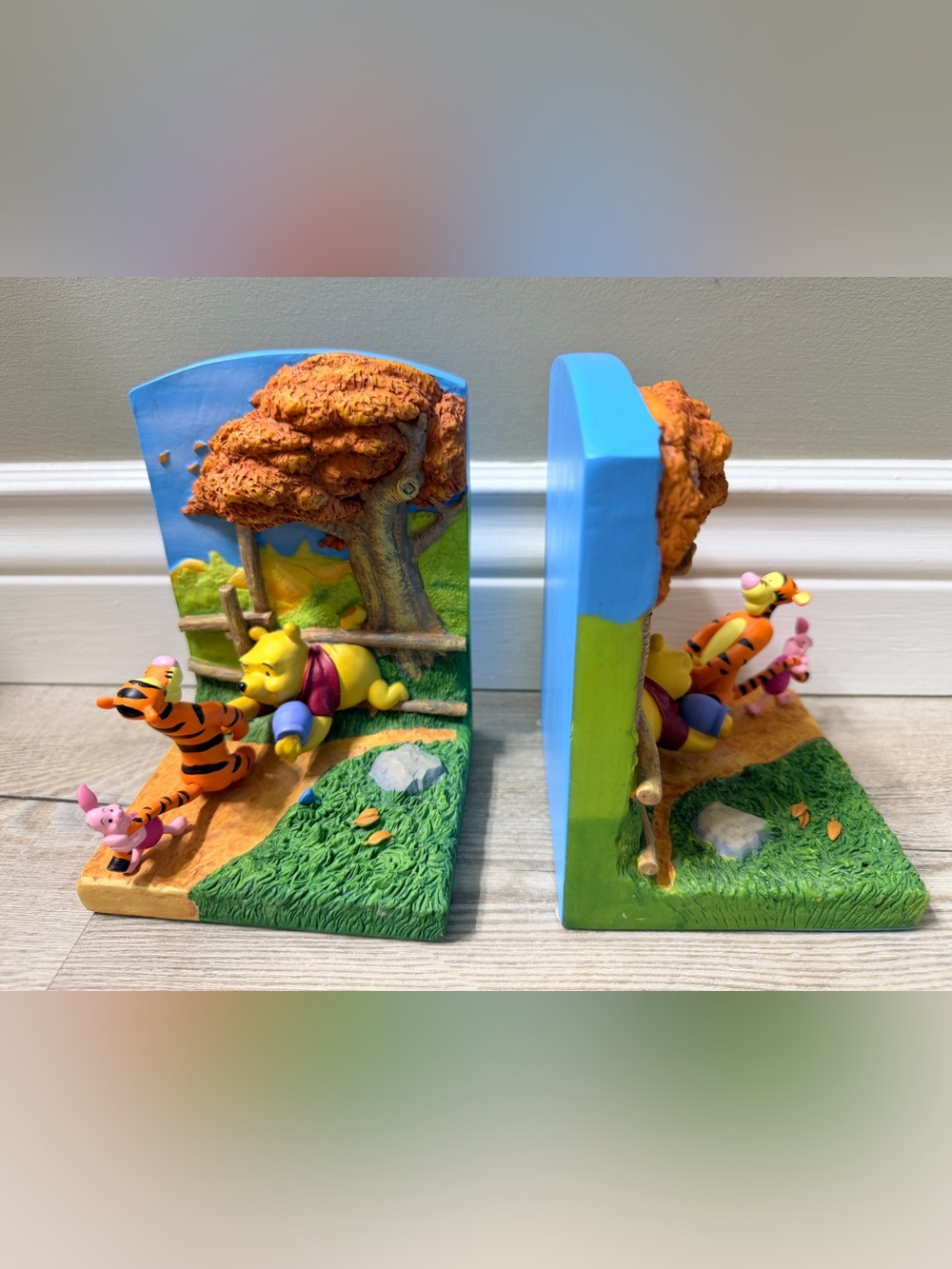 Disney Winnie the Pooh Hallmark Bookends Set Pooh Tigger Piglet 3D Collectible
